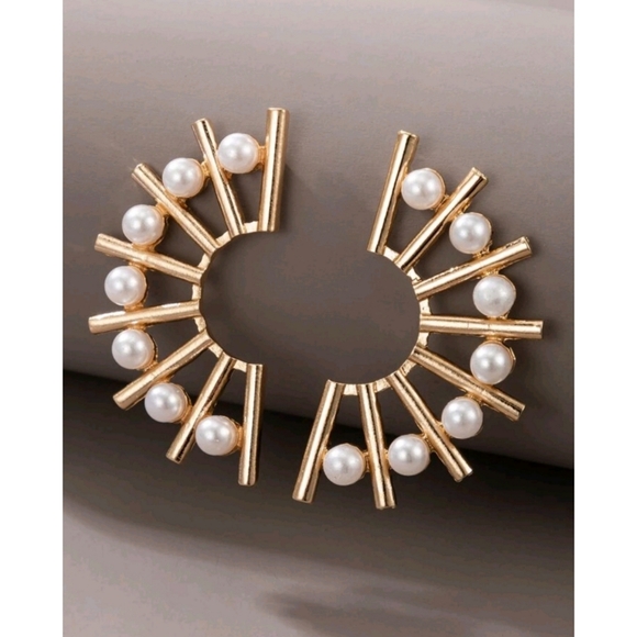 Anthropologie Pearl Art Deco Mid Century Modern Fashion Earrings - Picture 1 of 6